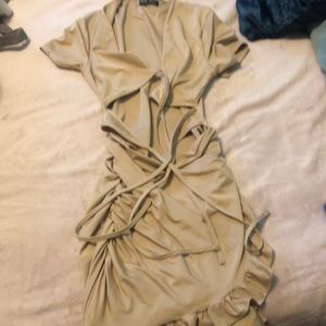 Brand new never worn, shein belly bearing tie dress with ruffles TJD